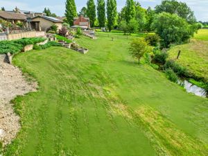 Photo 48- click for photo gallery